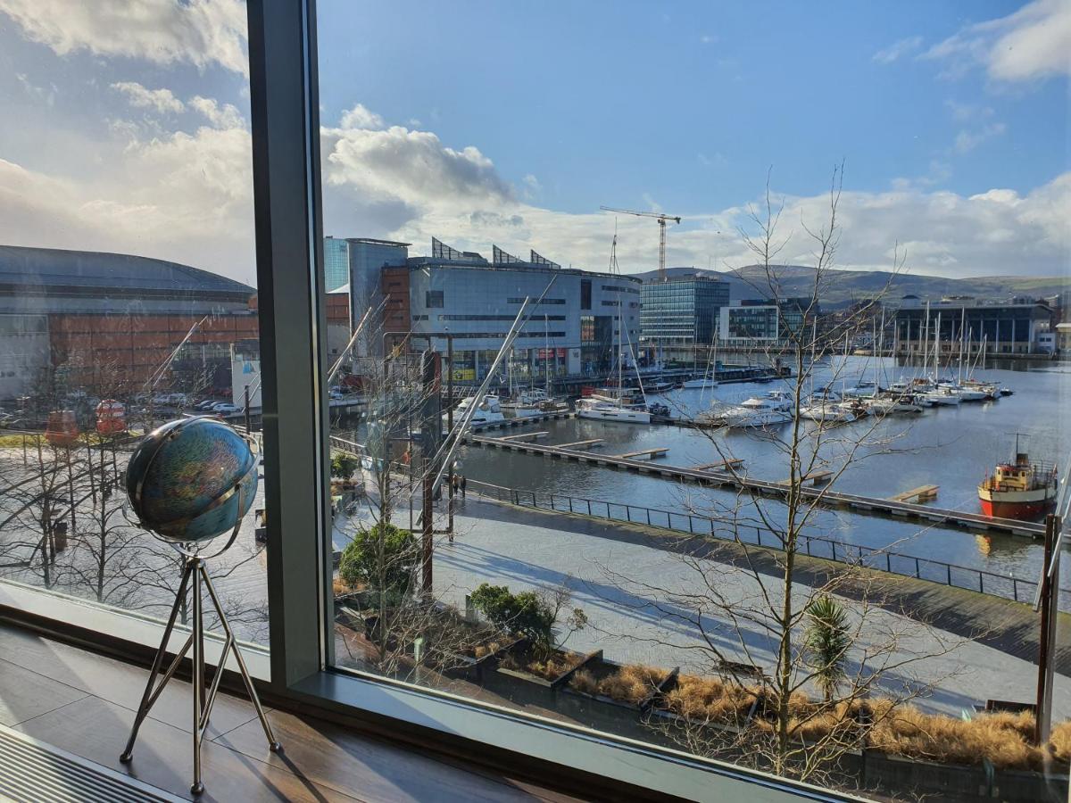 Luxury Apartment Marina Views At Titanic Quarter Белфаст Екстериор снимка