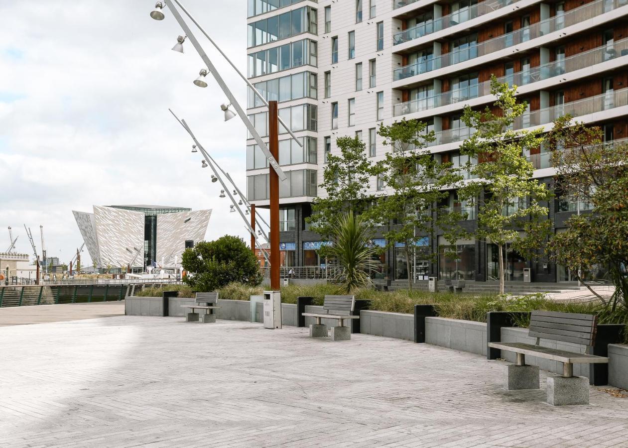 Luxury Apartment Marina Views At Titanic Quarter Белфаст Екстериор снимка